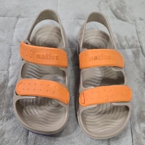 Native Sugarlite Kids (Unisex?) Sandals Tan/Orange/Purple Hook &‎ Loop Sz J2 EUC